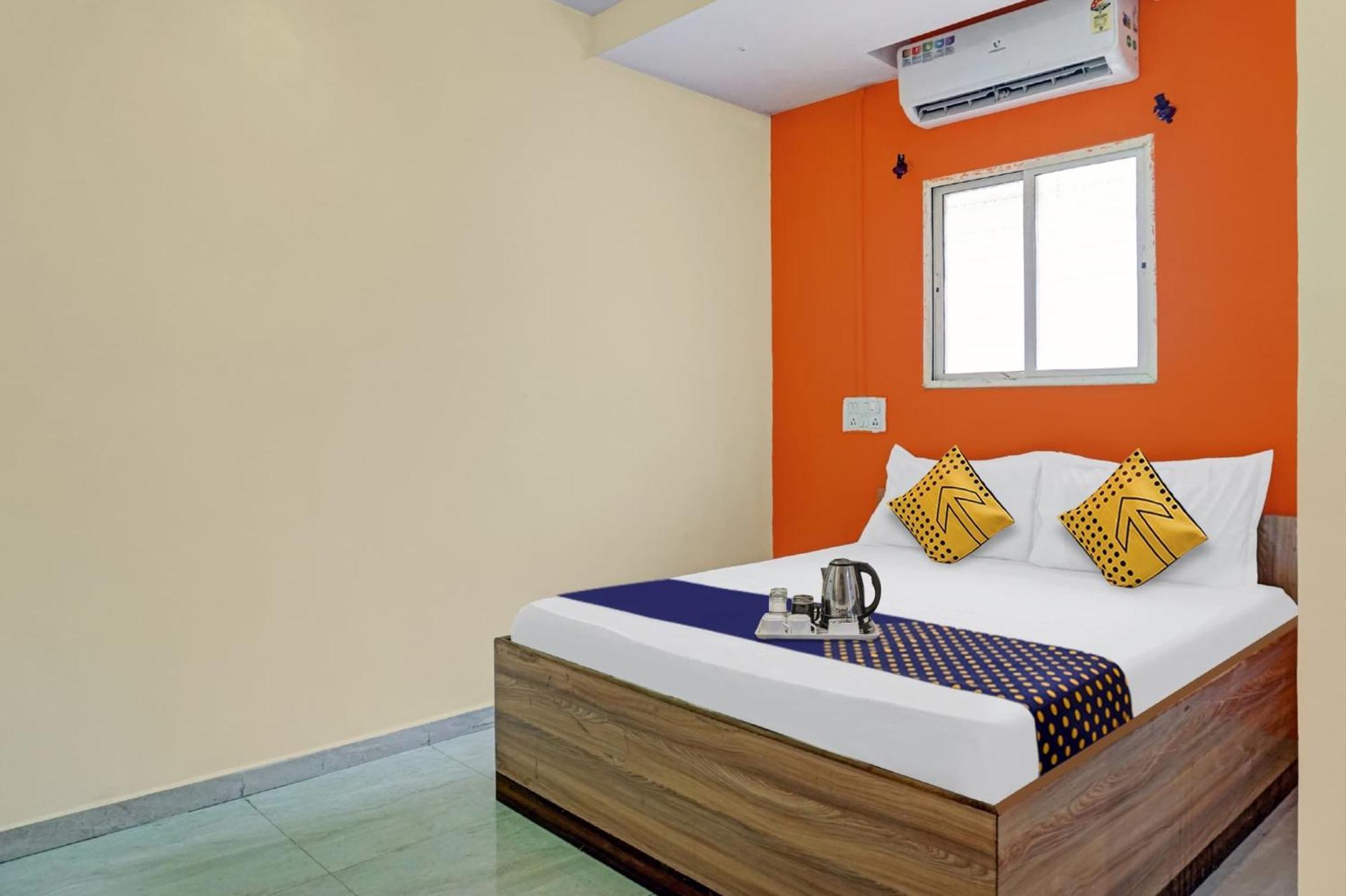 Hotel O Manav Shree Lodge Phursungi Exterior photo
